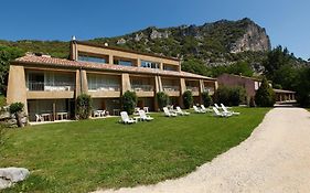 Aparthotel Vacancéole - Le Domaine de Chames - Pont d'Arc à Vallon-Pont-dʼArc Exterior photo