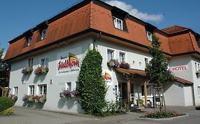 Hotel Mayers Waldhorn - Zwischen Reutlingen Und Tübingen Exterior photo