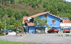 Hotel Avelina Onís Exterior photo