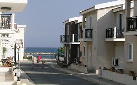 Philippou Beach Villas&Apartments Larnaca Exterior photo