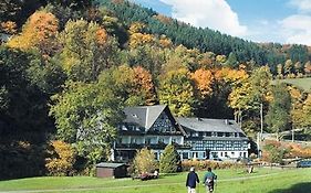 Hotel Tommes Gaestehaus Zur Muehle à Schmallenberg Exterior photo