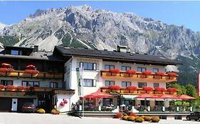 Hotel Der Brueckenhof Ramsau à Ramsau am Dachstein Exterior photo