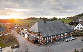 Boutiquehotel Ochsen Lenzkirch Exterior photo