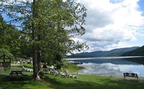 Green Acres Lakeside Resort Salt Spring Island Ganges Exterior photo