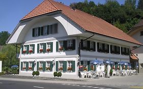 Hotel Gasthof Loewen à Melchnau Exterior photo