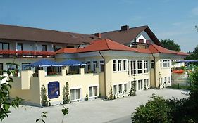 Hotel Landgasthof Apfelbeck à Mamming Exterior photo