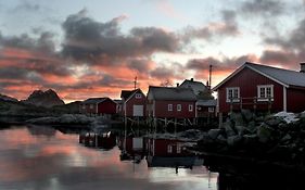 Hotel Svinoya Rorbuer à Svolvær Exterior photo