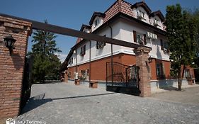 Hôtel Piazzetta Bacău Exterior photo