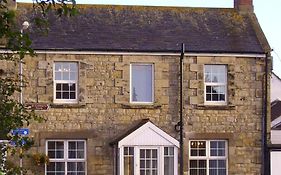 Bed and Breakfast Megstone House à Seahouses Exterior photo