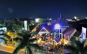 Tryas Hotel Cirebon Exterior photo