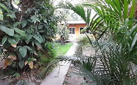 Villa Casa A La Antigua Cerca De La Playa à Panajachel Exterior photo