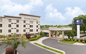 Hotel Doubletree By Hilton Greensboro Airport Exterior photo