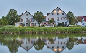 Landhotel Seerose Langenzenn Exterior photo