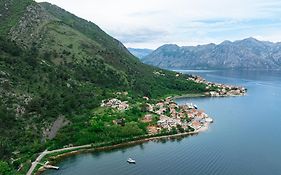 Hotel Bokeljski Dvori Kotor Exterior photo