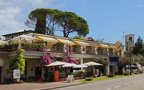 Hotel Aquavite Gardone Riviera Exterior photo