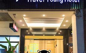 Travelyoung Hotel Kaohsiung Exterior photo