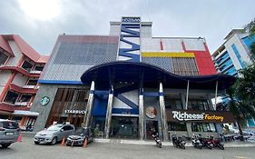 Hotel 88 Banjarmasin By Wh Exterior photo