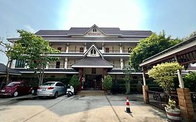 Sawadeelanna Hotel Nan Exterior photo