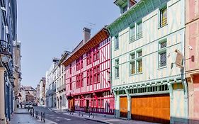 Brit Hotel Comtes De Champagne - Troyes Centre Historique Exterior photo