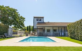 Brit Hotel Confort Manosque Cadarache Exterior photo