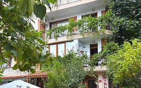 Nirvana Guest House Nessebar Exterior photo