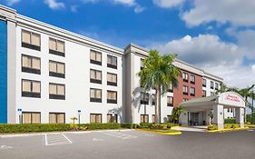 Hampton Inn & Suites Boynton Beach Exterior photo