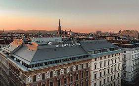 Hotel The Ritz-Carlton, Vienne Exterior photo