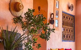 Auberge Ayouze Ait Benhaddou Exterior photo