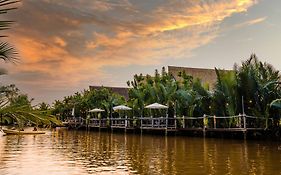 Rivertree Villa & Resort Kampot Exterior photo