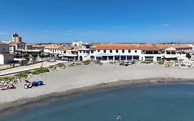 Hotel Camille Les Les Saintes-Maries-de-la-Mer Exterior photo