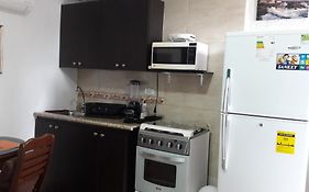 Appartement Anexo Independiente Y Privado Totalmente Amueblado Muy Lindo Y Acogedor à Panama  Exterior photo