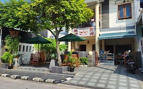 Hotel Oyo 94242 Taman Duta Syariah à Depok Exterior photo