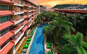 Baumanburi Hotel Patong Exterior photo