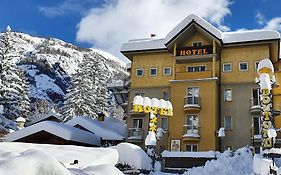 Hotel Bouton d'Or - Courmayeur Exterior photo