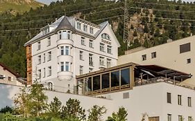 Hotel Sunstar Pontresina Exterior photo