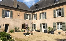 La Maison des Gardes - Chambres d'hôtes Cluny Exterior photo