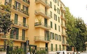 Hôtel Lucky House à Rome Exterior photo