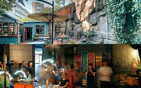 Kunming Upland International Youth Hostel Near The City Center , 2 Mins Walk To The Green Lake,3 Mins Walk To The Subway, Close To Yuan Tong Temple, Old Street, Yunnan University, English-Speaking Service Convenient Payment And Visa Cards Are Accepte Exterior photo