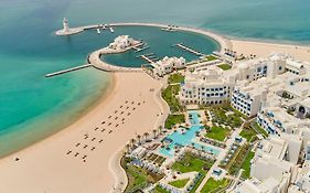 Hilton Salwa Beach Resort And Villas Abu Samra Exterior photo