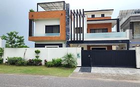 Haven Lodge - Cheerful Home With Mountain View Islamabad Exterior photo