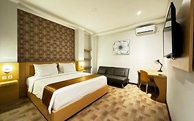 Grand Plaza Suites Karawang Exterior photo