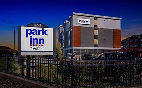 Park Inn By Radisson, Kelowna Exterior photo