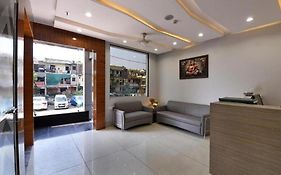 Hotel The Emporio A Corporate Suites Ghaziabad Exterior photo