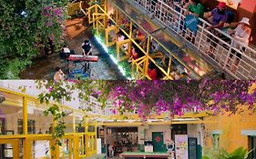 The Cloudland International Youth Hostel Close To The City Center,15 Min Walks To The Subway, Close To The Night Market, Old Street, Green Lake, English-Speaking Service, Free Activity Convenient Payment And Visa Cards Are Accepted Kunming Exterior photo