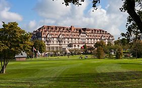 Hôtel Barrière L'Hôtel du Golf Deauville Exterior photo