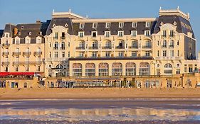 Le Grand Hotel de Cabourg - MGallery Hotel Collection Exterior photo