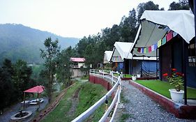 Hotel Emerald Woods Mukteshwar Exterior photo