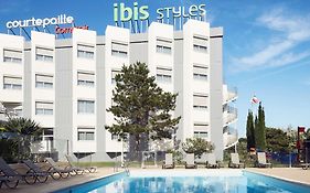 Hotel Ibis styles Toulon la Seyne sur Mer Exterior photo