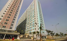 Collection O 93386 Apartemen Grand Sentraland By Mira Karawang Exterior photo