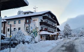 Hotel Zugspitze Garmisch-Partenkirchen Exterior photo